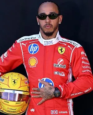 Lewis Hamilton ambitieus: “Ik voel me veel meer in harmonie met het team dan vorig jaar”