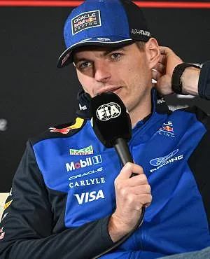 «Mijn simulator ingeruild voor een Nintendo Switch»: Max Verstappen grapt over de F1 van 2026