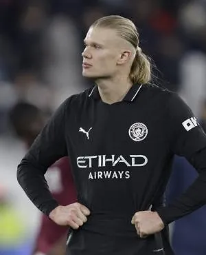 Manchester City morst punten tegen West Ham, Arsenal zet reuzenstap richting de titel