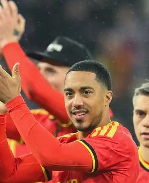 Youri Tielemans wil mee met Rode Duivels voor oefencampagne in de VS