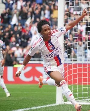 Bijna vijf maanden later: Malick Fofana is terug in de selectie van Olympique Lyon