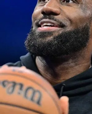 NBA: LeBron James breekt een nieuw record voor duurzaamheid, Durant wordt 5e topscorer aller tijden!