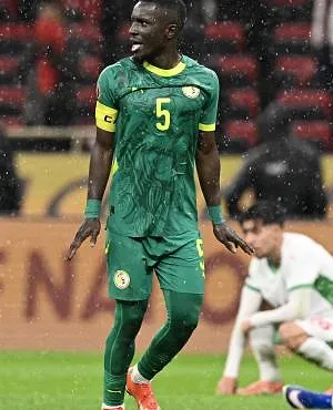 “Ik ben persoonlijk bereid de medailles te verzamelen en eventueel aan Marokko terug te geven”: Idrissa Gueye probeert de spanningen rond de CAN-finale te sussen