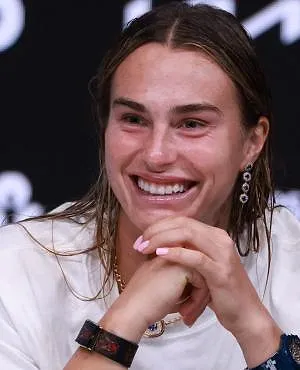 Aryna Sabalenka geniet van haar triomf in Miami: “Mijn doel was altijd om geschiedenis te schrijven”