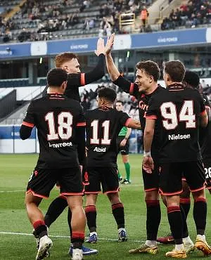 Standard keert situatie om tegen Leuven (1-3) en begint ideaal aan de Europe Play-offs