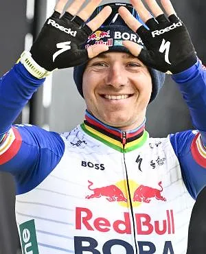 “Ik laat de deur open”: Remco Evenepoel sluit deelname aan Parijs-Roubaix niet uit