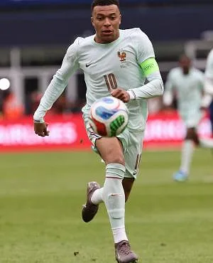 « We zijn niet op het gewenste niveau geweest »: Nike erkent probleem met shirts van nationale ploegen