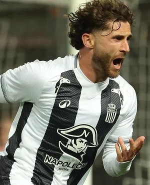 Pro League: Charleroi herleeft eindelijk met zege tegen Antwerp op Mambourg (2-1)