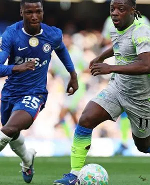 Manchester City wint overtuigend bij Chelsea (0-3) en zet meer dan ooit druk op Arsenal