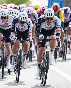 “Misschien ben ik een slechte verliezer”: Mikkel Bjerg hekelt houding van Visma en Alpecin