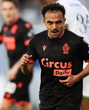 « Ik denk dat ik kan zeggen dat mijn aanpassingsperiode voorbij is »: Adnane Abid is tevreden over zijn evolutie