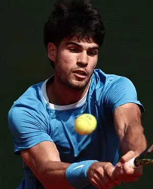 « Het doet extra pijn dat ik niet voor mijn mensen kan spelen » : Alcaraz forfait voor Madrid