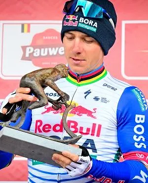 “Ik denk dat hij klaar is voor Luik”: Philippe Gilbert enthousiast over Remco Evenepoel