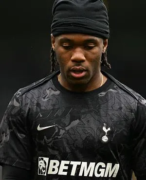 Op de rand van degradatie heeft Tottenham een opvallende vacature op LinkedIn geplaatst!