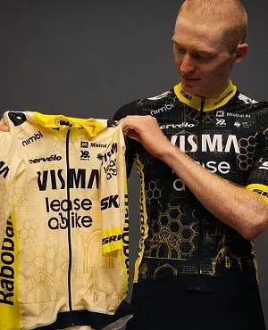 Tour de France: na een stemming onder de fans stelt Visma Lease a Bike zijn shirt officieel voor!