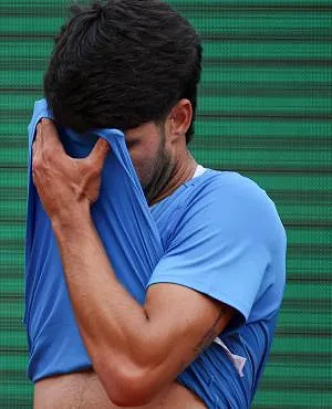 Officieel: geblesseerd aan de pols, Carlos Alcaraz mist Roland Garros!