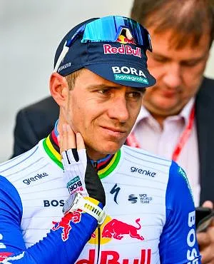De nieuwe trainer van Remco Evenepoel is bekend… en het is de voormalige coach van Jonas Vingegaard !