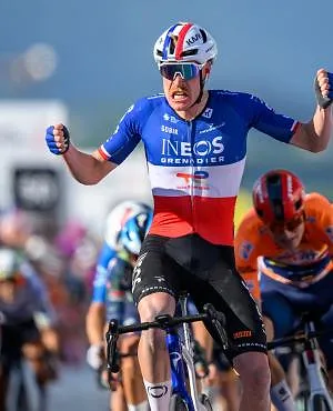 Dorian Godon wint derde etappe in de Ronde van Romandië, Tadej Pogacar blijft in het geel
