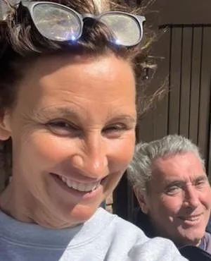 Uitstekend nieuws: een maand na zijn operatie heeft Eddy Merckx eindelijk het ziekenhuis mogen verlaten!