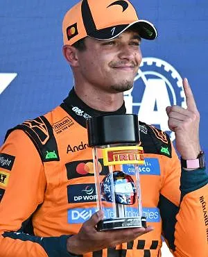 F1: Lando Norris wint sprintrace in Miami voor teamgenoot Oscar Piastri