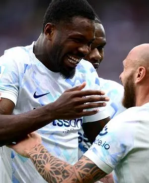 Inter Milaan is kampioen van de Serie A na zege tegen Parma (2-0)!