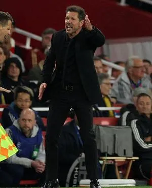 Het kookpunt nabij: aanvaring tussen Diego Simeone en de voormalig technisch directeur van Atlético, nu bij Arsenal