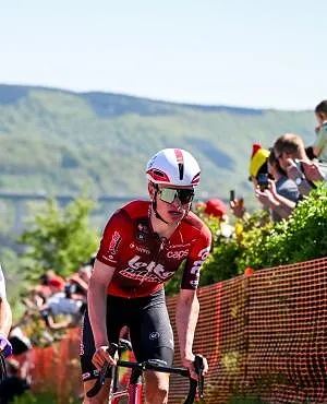 Giro : Lotto-Intermarché trekt met Arnaud De Lie en Lennert Van Eetvelt naar Grande Partenza