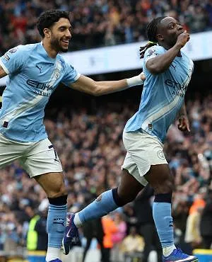 Jérémy Doku scoort opnieuw een wereldgoal en Manchester City FC zet opnieuw druk op Arsenal FC!