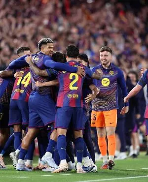 La Liga : FC Barcelona wint Clasico tegen Real Madrid na blitzstart en mag 29e landstitel vieren (2)