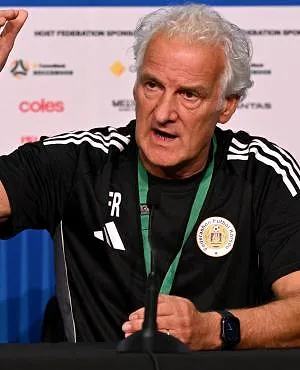 Fred Rutten stapt op bij Curaçao: de weg is vrij voor Dick Advocaat!