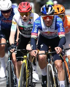 Oud-coach van Vingegaard maakt overstap naar ploeg van Evenepoel