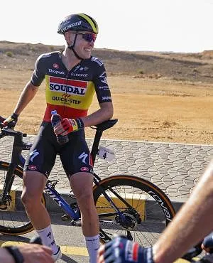 Tour de Hongarije: “Dainese en Bert hebben echt goed werk geleverd”, Tim Merlier bedankt zijn ploeggenoten na zege in 1e etappe!