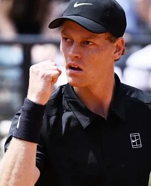 Jannik Sinner schakelt Rublev uit in Rome en verbreekt record van Novak Djokovic!