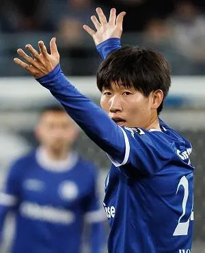 WK 2026 : zuid-Koreaanse bondscoach laat AA Gent-middenvelder Hyun-seok Hong thuis