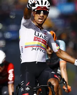 Giro d’Italia: Jhonatan Narváez wint 8e etappe op de Muro di Capodarco!
