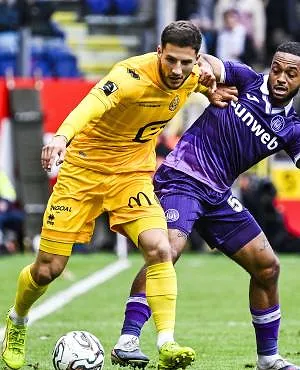 Pro League: Anderlecht sleept in de absolute slotfase een gelijkspel uit de brand tegen KV Mechelen (2-2)
