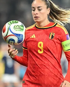 Tessa Wullaert krijgt prijs voor beste aanvalster in Serie A