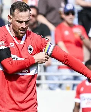 “Hij vertrekt door de grote poort” : Marc Overmars bevestigt het vertrek van Vincent Janssen