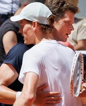 Roland-Garros : Alexander Blockx geklopt door Jannik Sinner voor duizenden fans