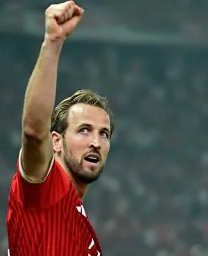 FC Bayern Munich pakt de dubbel na winst in de DFB-Pokal tegen VfB Stuttgart (3-0)