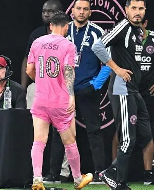 Argentinië trilt op zijn grondvesten : Lionel Messi valt geblesseerd uit bij Inter Miami