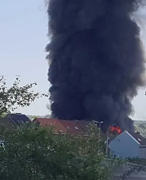 Voorbereiding van de Rode Duivels verstoord door brand in Tubeke !