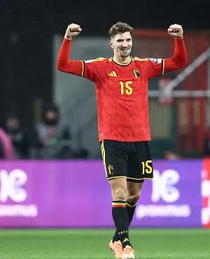 « Als ze me willen, hebben ze mijn telefoonnummer » : Thomas Meunier dingt openlijk naar de gunsten van Club Brugge
