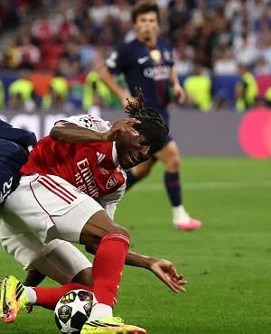 Grote polemiek : was het overtreding op Madueke en penalty voor Arsenal in de Champions League-finale ?
