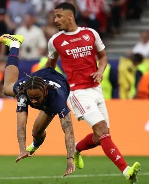Grote ongerustheid in Frankrijk : William Saliba dreigt het WK te missen !