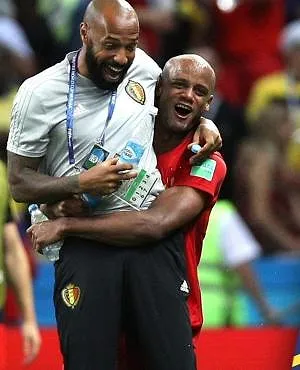“Hij levert fantastisch werk” : Thierry Henry steekt Vincent Kompany de hemel in