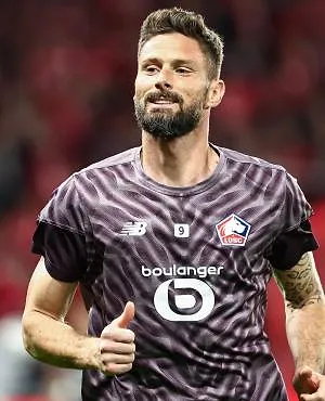 “Ik herken mezelf in het project van de club” : Olivier Giroud verlengt zijn contract bij LOSC
