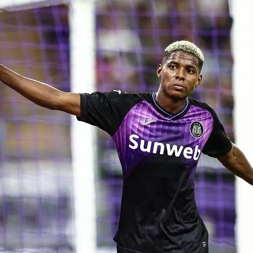 Angulo pourrait-il quitter Anderlecht ? La déclaration d’Hasi qui risque d’inquiéter les fans