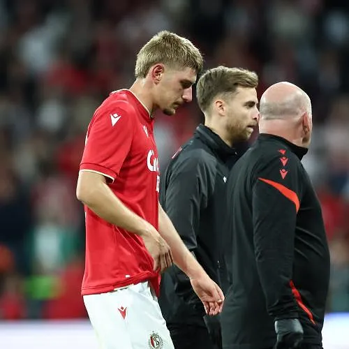 Coup dur pour le Standard : Daan Dierckx va manquer plusieurs semaines en raison d’une blessure !