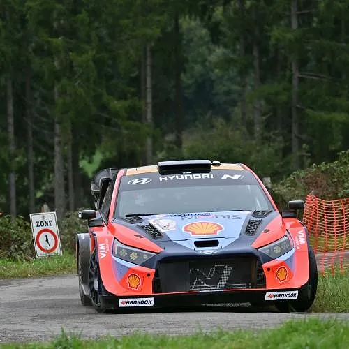 WRC Rallye d’Europe centrale : Thierry Neuville abandonne après un accident dans la 15e spéciale